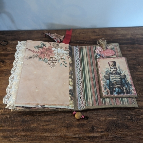 🌻Christmas Rustic Junk Journal-Handmade- Recycled Material-Snowman- Primitive - Picture 10 of 12